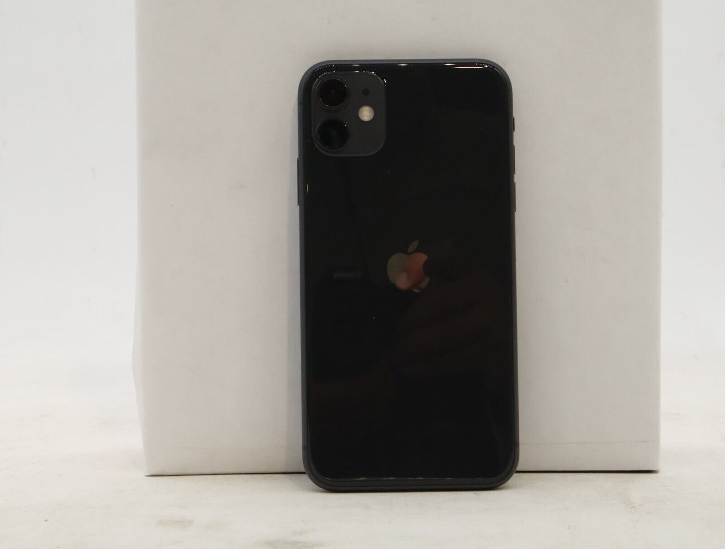 Apple iPhone 11 128GB Unlocked - Black - Excellent